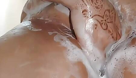 I couldn't find anyone to sleep with me, so I masturbated in the bathroom to release the ecstasy in me. I like a big