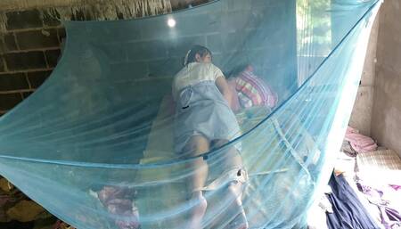 FN093 Teenage girls and cool melon farm boys.