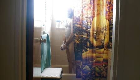 Playing In the shower masturbating