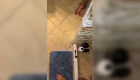 Blowjob on the toilet