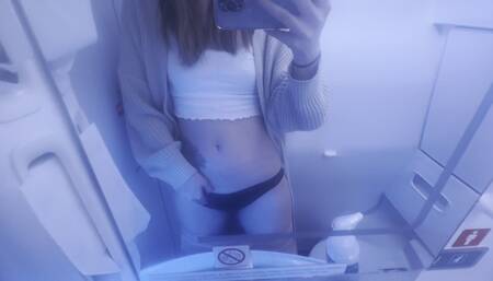 Masturbating in the airplane