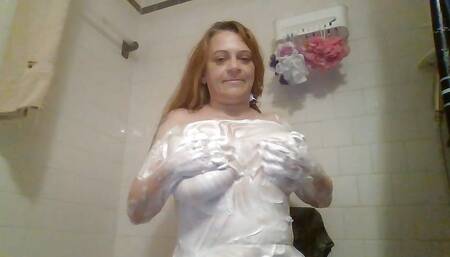 NASTY'S GIRL SHAVING THE HONEY POT
