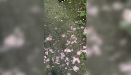 Ik word heel hard geneukt buiten ????