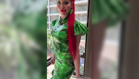 Tropical green latex