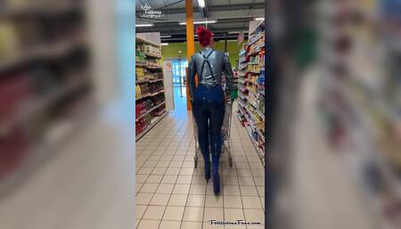 Latex in public in Olonzac