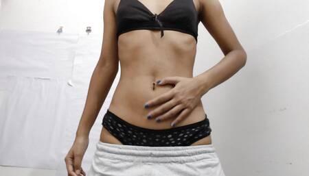 Sexy Sri Lankan Teen Girl Solo Masturbating