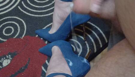 Pointed Toe High Heels Cumshots Compilation