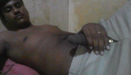 any one girl want to work please message me