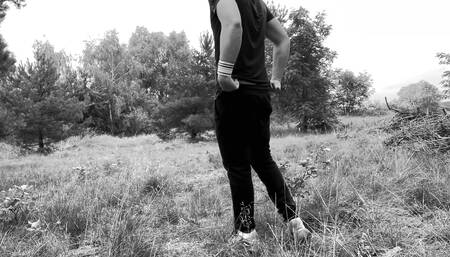 I show my body outside. someone saw me!