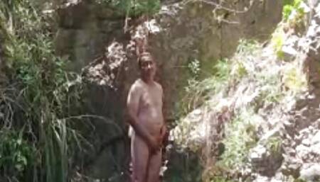 GRESOPIO NUDE IN CATARATAS DE SESIMBRA 2