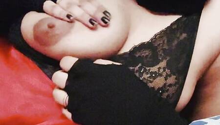 Desi bhabi showing her big boobs..anyone want?