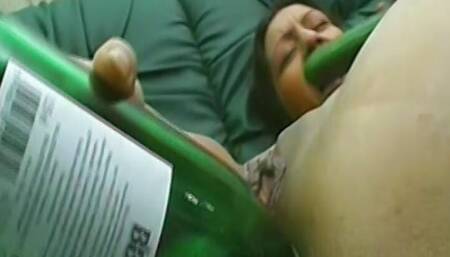 wife does masturbation with food