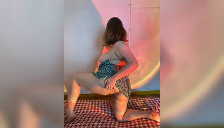 I WANTED TO SHOW OFF A NEW DRESS, BUT I GOT CUM ON MY BIG ASS. RUSSIAN HOMEMADE AMATEUR