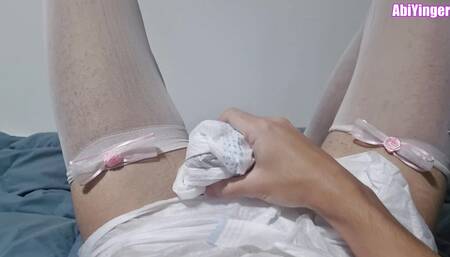Diaper SIssy Jerking Off in her diaper