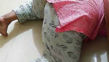 Saudi Hot Maid Gets Stuck Under Bed Then Landlord give her anal fuck & Help to out under bed - Huge Cum Inside Booty