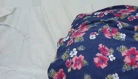 MAN CUMS IN TURKISH GIRL'S MOUTH