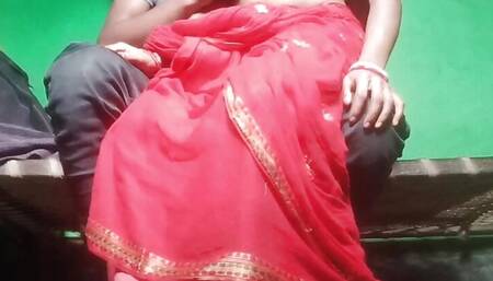 Deshi bihari bhabhi ko khatia me choda hindi sex