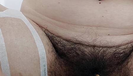 Sexy hairy mommy waxing her legs???? Amateur Latina hairy pussy, big ass, big nipples, big tits