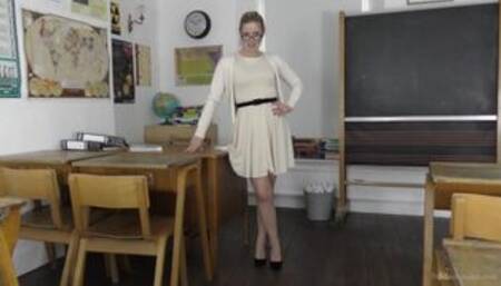 St Mackenzie's - Miss LaLay Tells You Exactly How To Jerk Your Cock For Her