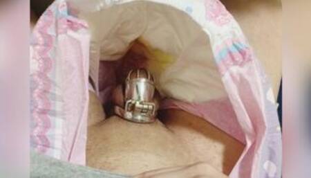 おむつに貞操帯おしっこ