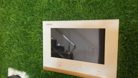 Student Erin Tutors You for Maths