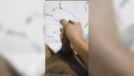 Asian men sucking brown cock for cumming.