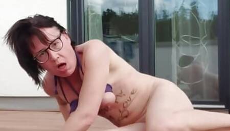 Endles shaking multi orgasm of Julie