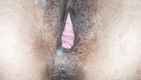Jija ne sali ko choda Aaj to chhoti sali ko ghar par bula kar chod diya biwi gayi thi Sadi me to sali ko hi choda hot sexy desi