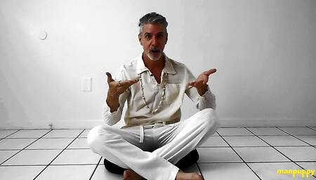 DILF Richard Lennox Shows Off His Feet In Yoga Session