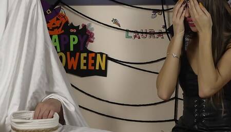 Trick or Dick? Laura Quest