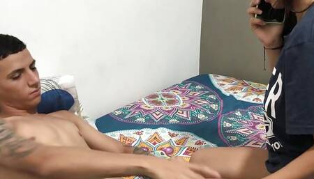 I seduce my sexy stepsister while she talks on the call with her boyfriend