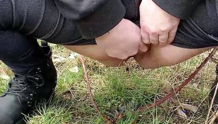 German Goth BBW Abby Strange Piss Fetish - Pee public!