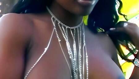 DeluxeDivas - Live Chat - Lori Alexia