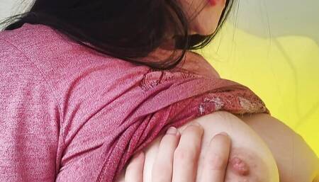 Antonella and Ian Parker go to fuck hard in nature and take the opportunity to camp.