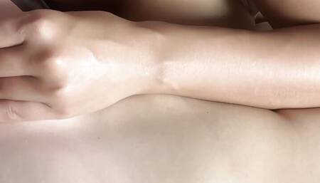 LESBIAN ROMMIES MAKING LOVE