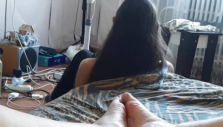 My stepsister sits near the fan and reads a book, and I jerk off my big clit behind her back - Lesbian illusion
