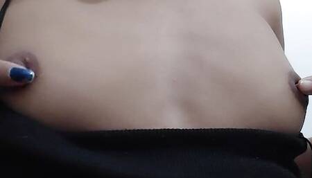 Indian vergin girl play with her pussy