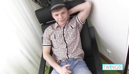 Charming Twink James Strips Off To Play With His Thick Cock!