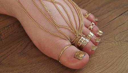 #4 Tribute to the Mistress' feet