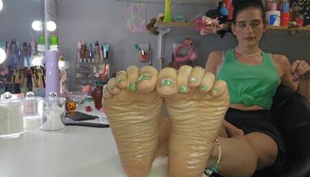 oily soles joi at the desk