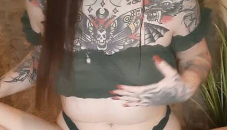 Cutest Pixie SQUIRTING | riding pillow & dildo