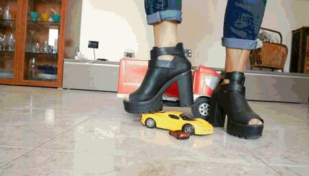 Cruel sandals MP4 (1920x1080) FHD