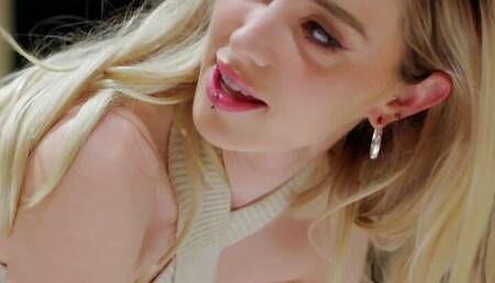 BLACKEDRAW BBC-Thirsty Blonde Haley Squirts Like A Fountain