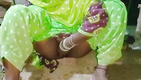 Bihar xtra xhtad1 pussy so good to eat. Pussy hole show me. Indian wife sex in doggy style and shows pussy