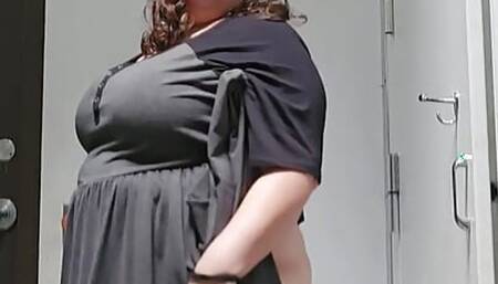 BBW Mastubates in Public Bathroom at Park