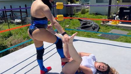 Mariah Dominates Beckie