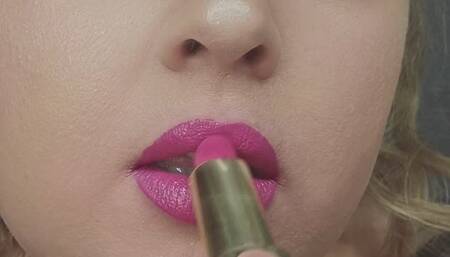 Apply Kiss Repeat: Pink Lipstick Collection