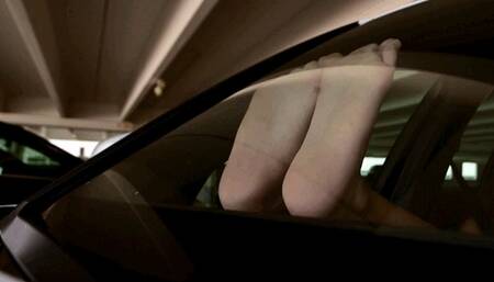 Playful big soles in the car pt 5 - MOV