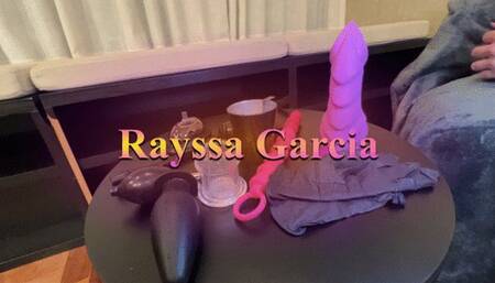 This redhead with that big ass deserves a hand in her ass - clip 01 of 04