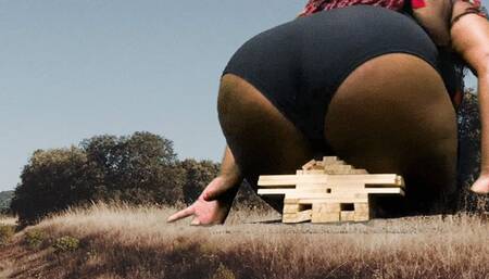 Giantess uses Fat ass to knock Down buildings 1080